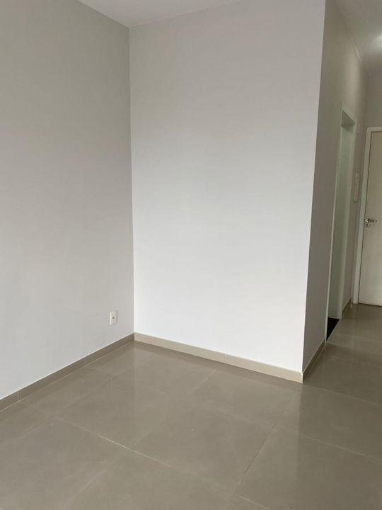 Apartamento à venda com 2 quartos, 57m² - Foto 3