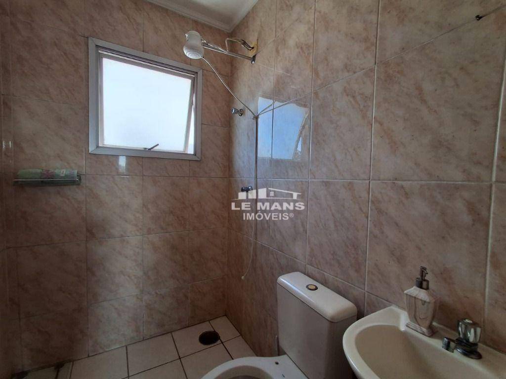 Apartamento à venda com 2 quartos, 70m² - Foto 11
