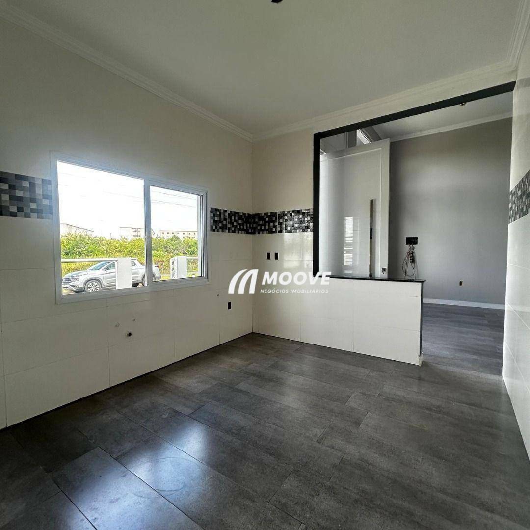 Casa à venda com 3 quartos, 130m² - Foto 3