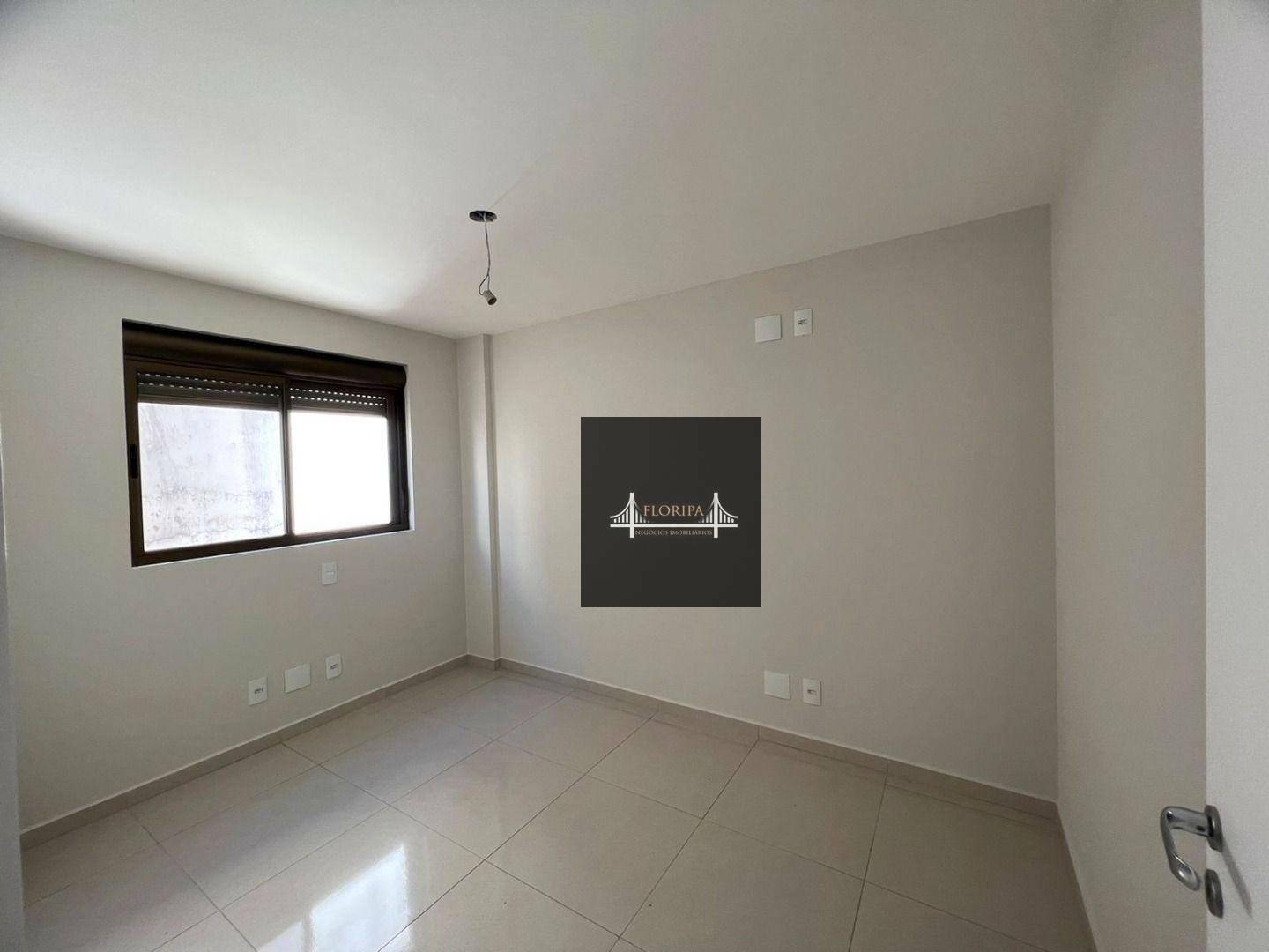 Apartamento à venda com 2 quartos, 105m² - Foto 13