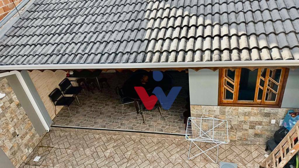 Sobrado à venda com 3 quartos, 240m² - Foto 30