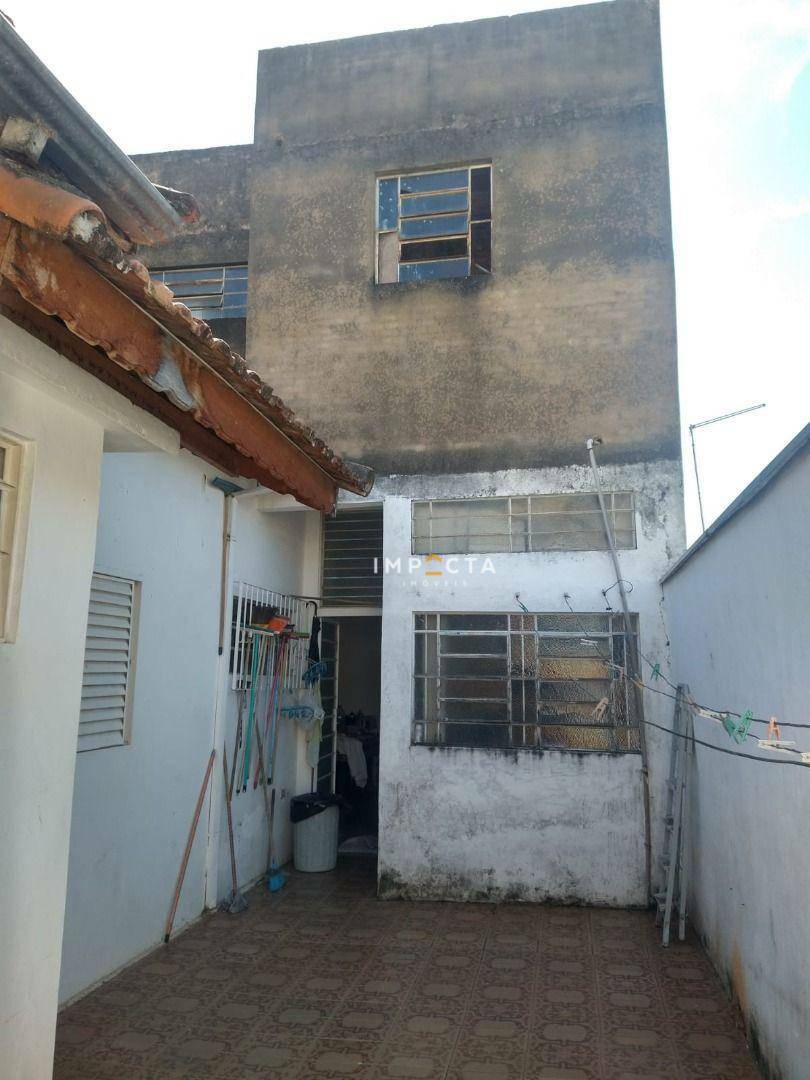 Casa à venda com 3 quartos, 150m² - Foto 4