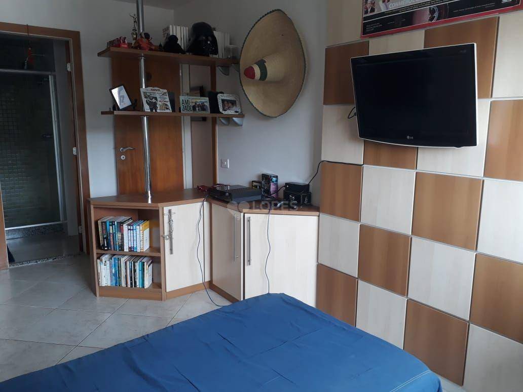 Apartamento à venda com 4 quartos, 150m² - Foto 4