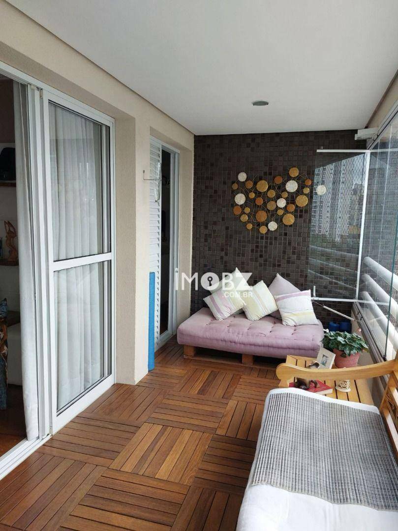 Apartamento à venda com 3 quartos, 137m² - Foto 3