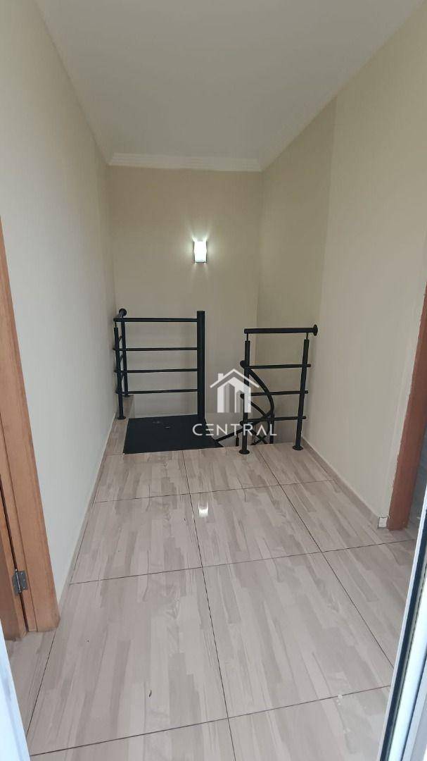 Apartamento para alugar com 3 quartos, 107m² - Foto 8