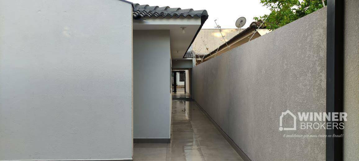 Casa à venda com 3 quartos, 82m² - Foto 4