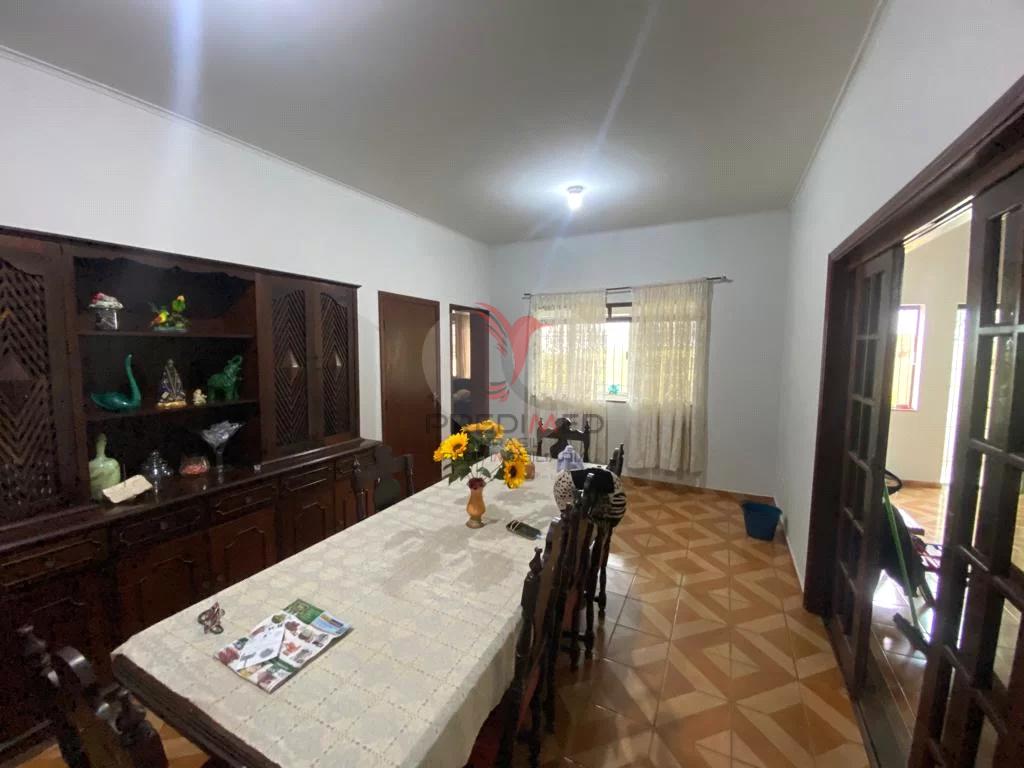 Casa à venda com 2 quartos, 325m² - Foto 17