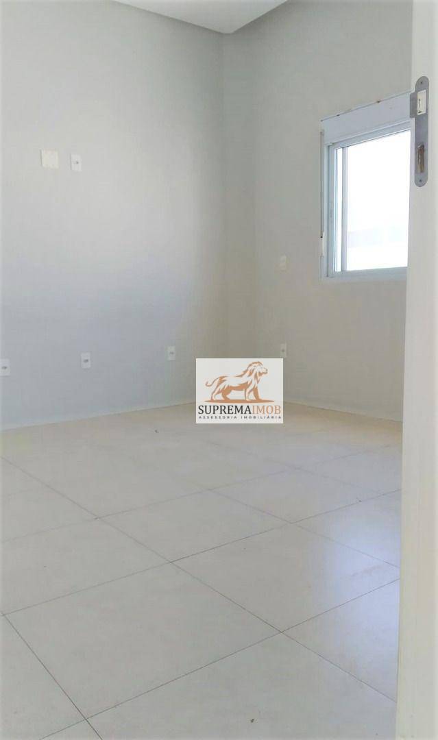 Casa de Condomínio à venda com 3 quartos, 150m² - Foto 4