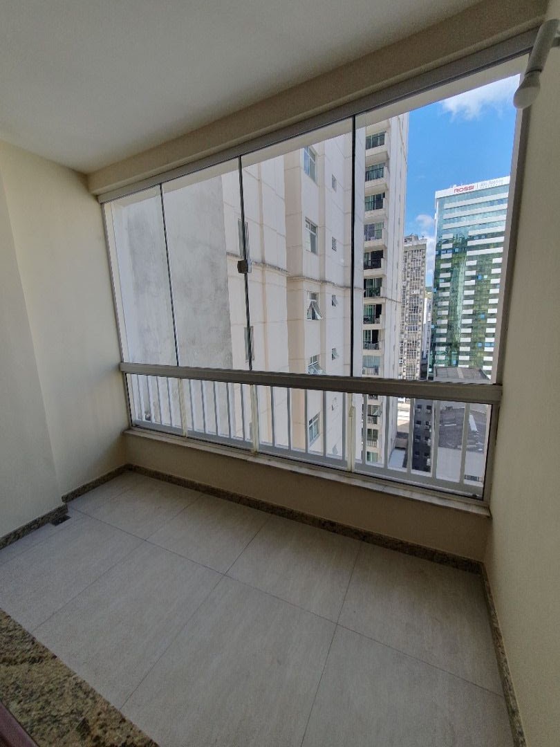 Apartamento à venda com 3 quartos, 122m² - Foto 10