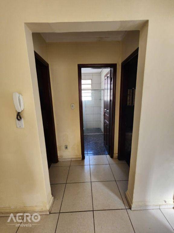 Casa à venda com 3 quartos, 196m² - Foto 5