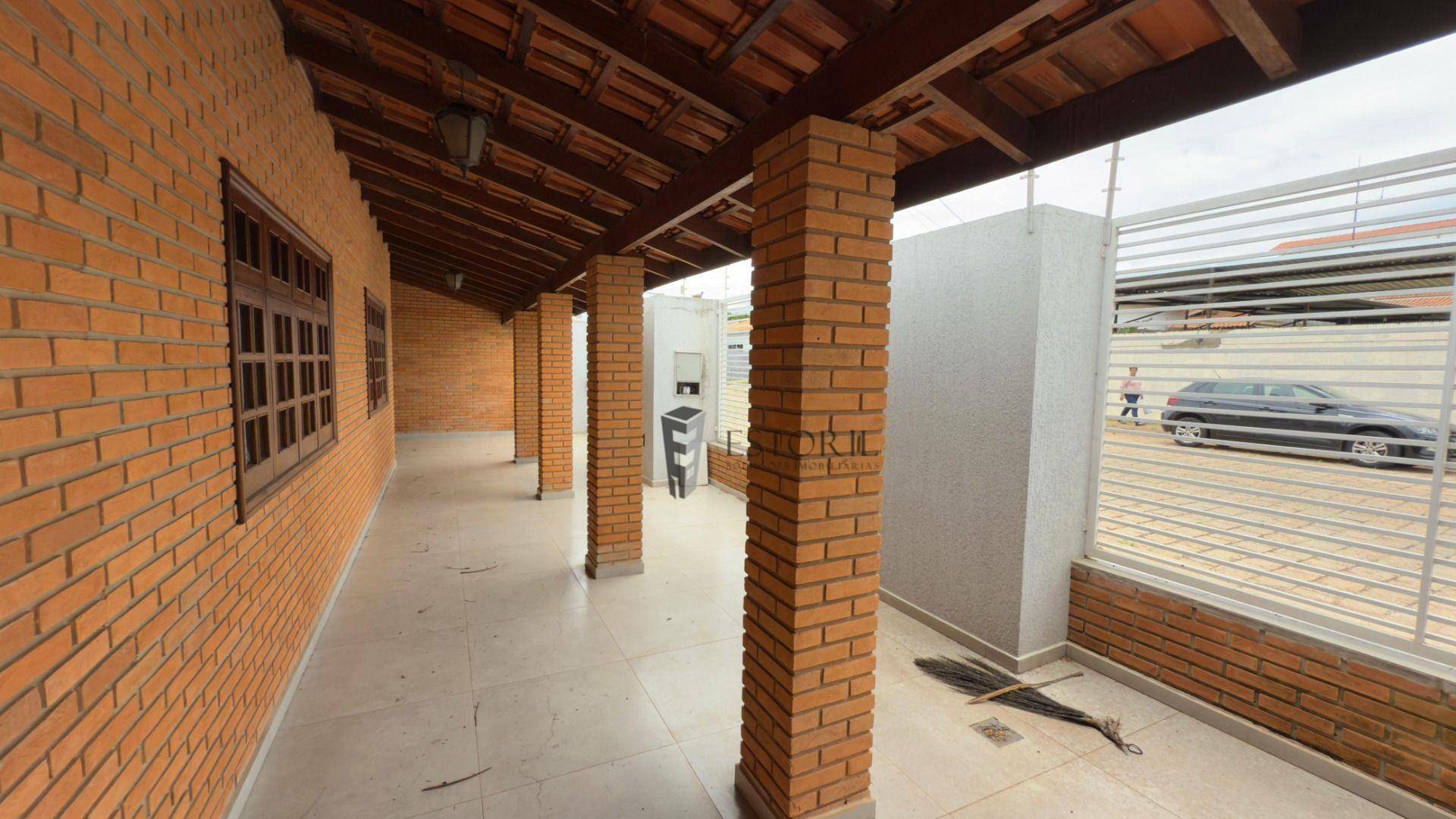 Casa à venda com 3 quartos, 244m² - Foto 18