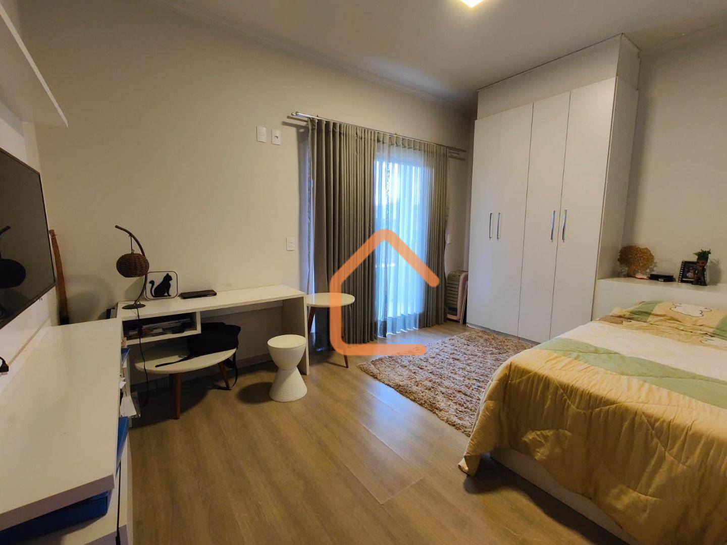 Casa à venda com 3 quartos, 300m² - Foto 11