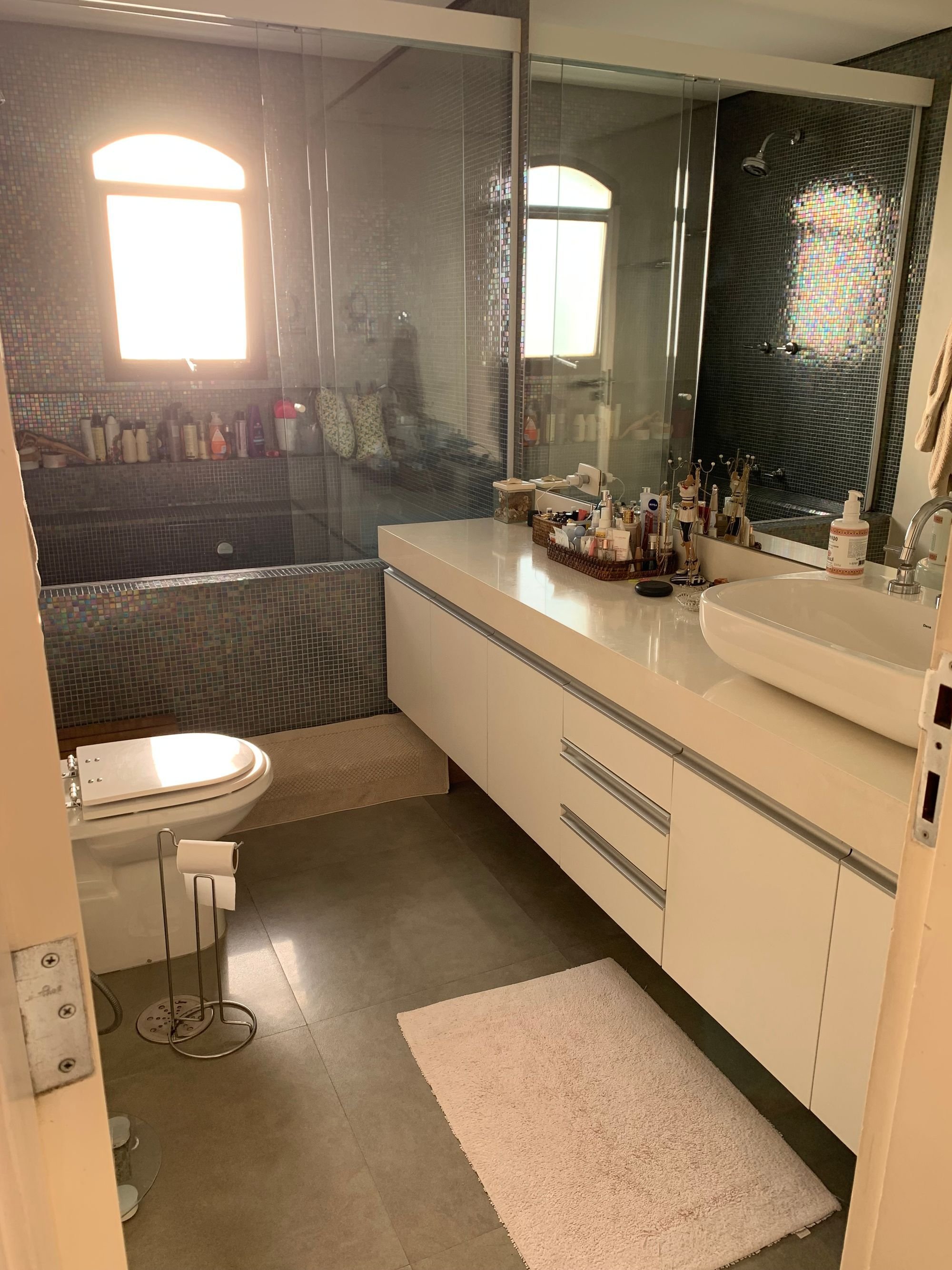 Apartamento à venda com 3 quartos, 222m² - Foto 3