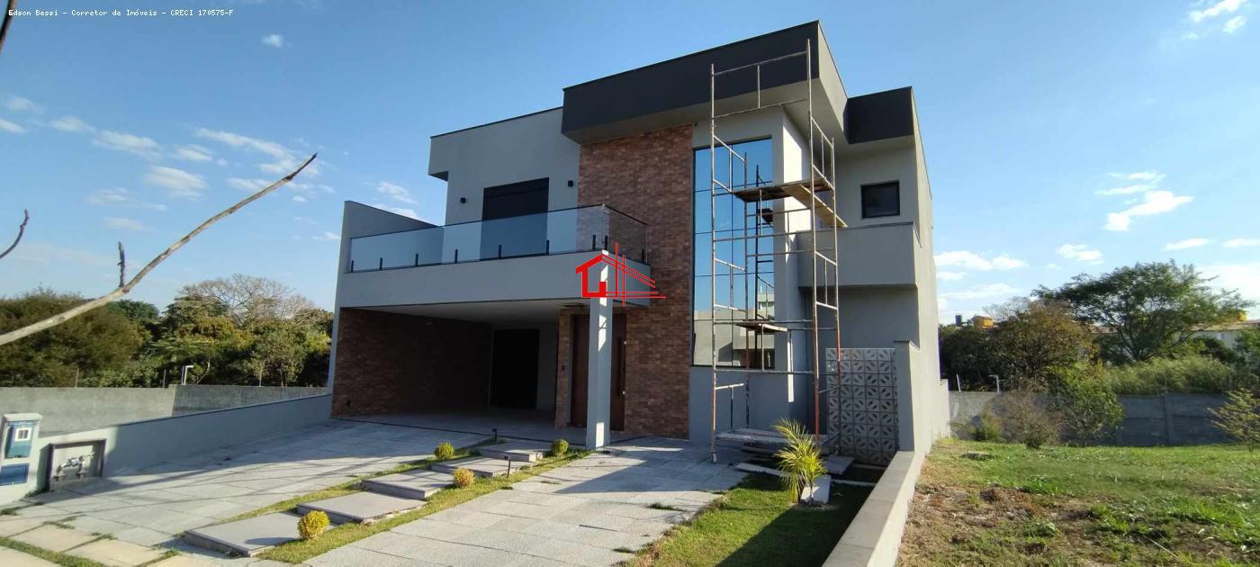 Casa de Condomínio à venda com 4 quartos, 310m² - Foto 3