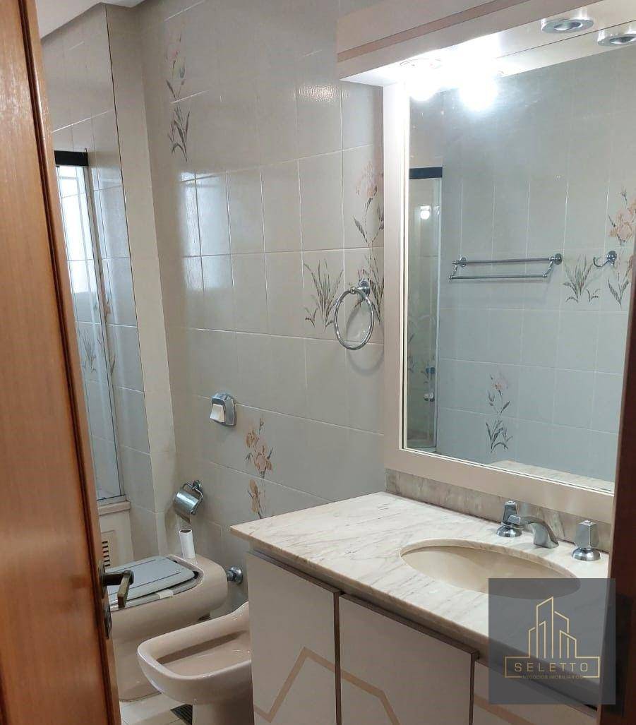 Apartamento à venda com 3 quartos, 192m² - Foto 22