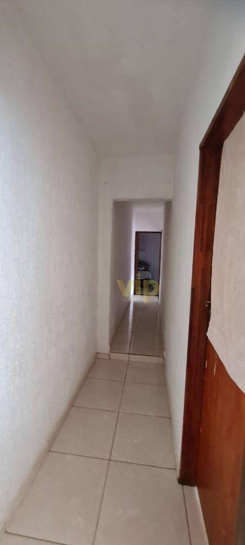 Casa à venda com 4 quartos, 80m² - Foto 5