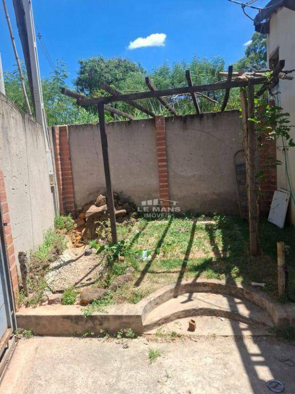 Chácara à venda com 1 quarto, 100m² - Foto 9
