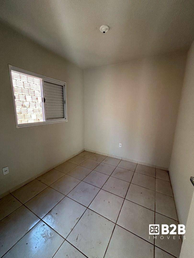 Casa à venda com 2 quartos, 45m² - Foto 6
