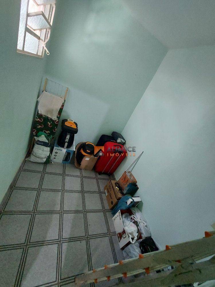 Casa à venda com 3 quartos, 100m² - Foto 10