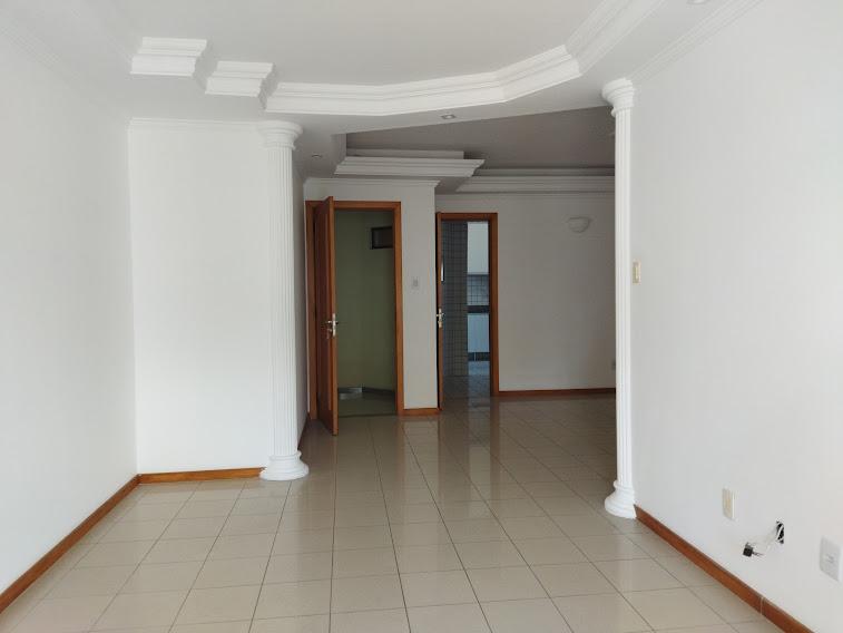 Apartamento à venda com 4 quartos, 136m² - Foto 3