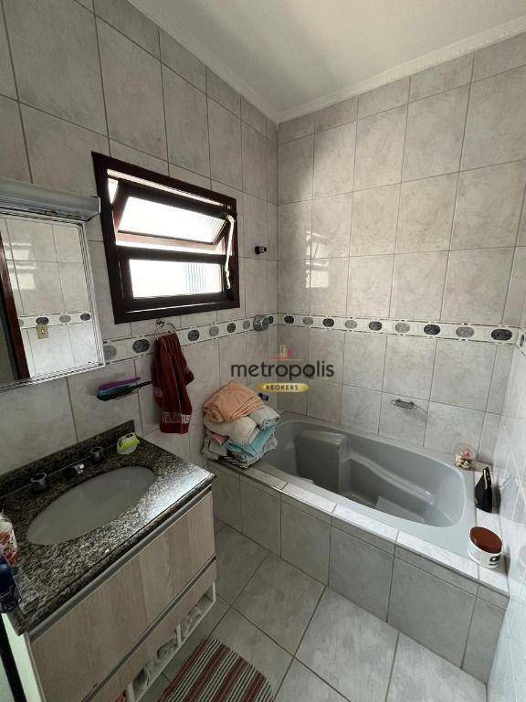 Sobrado à venda com 3 quartos, 264m² - Foto 24