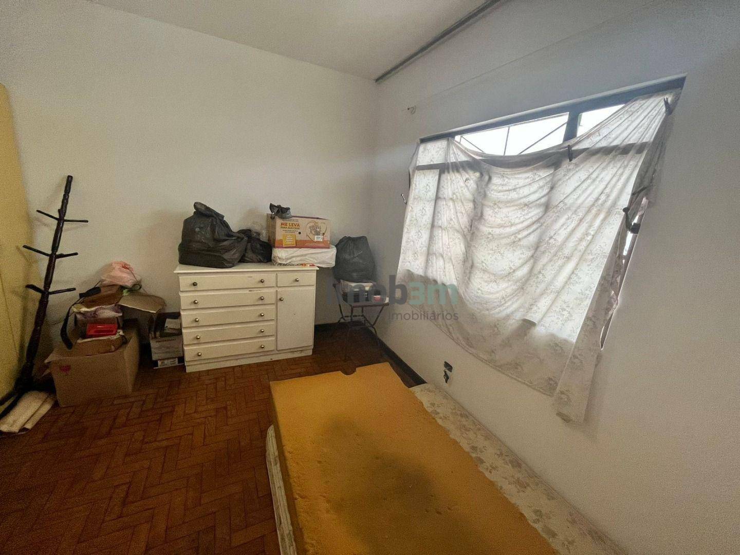 Casa à venda com 4 quartos, 210m² - Foto 19