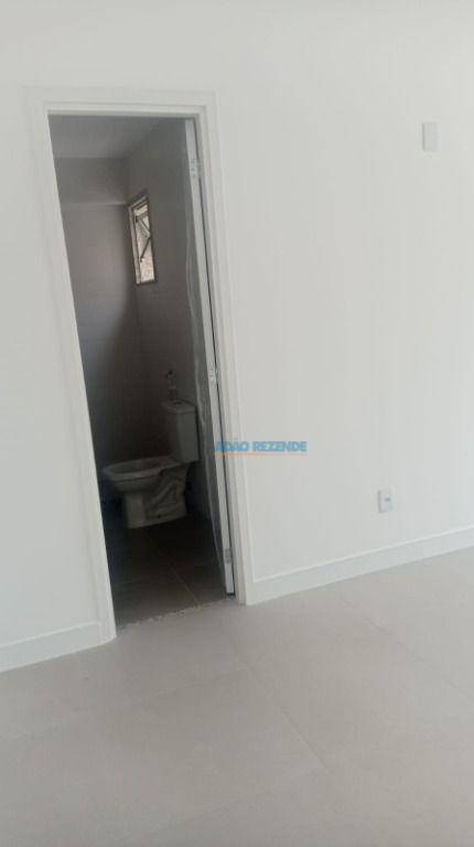 Cobertura à venda com 3 quartos, 188m² - Foto 17