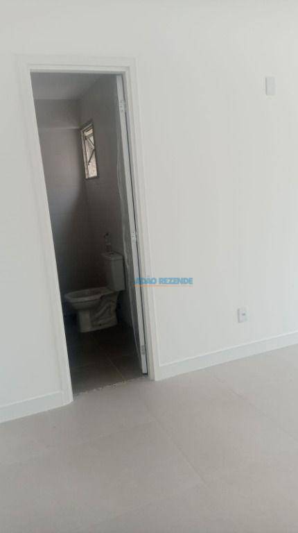 Cobertura à venda com 3 quartos, 188m² - Foto 18