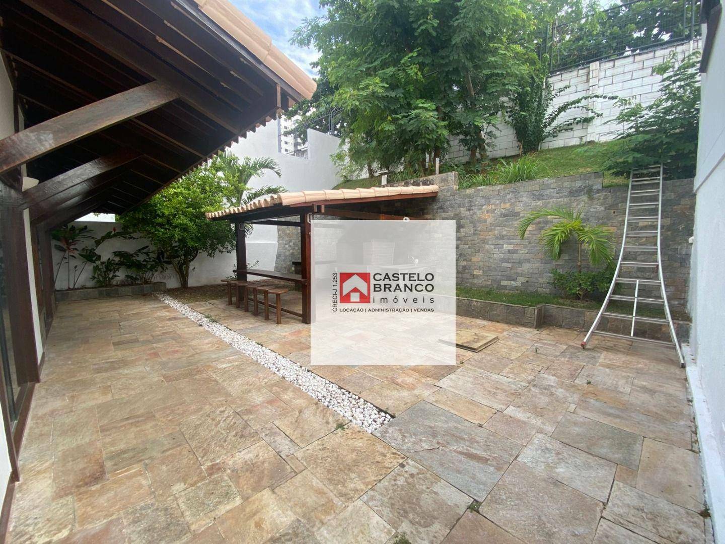 Casa de Condomínio à venda com 4 quartos, 676m² - Foto 23