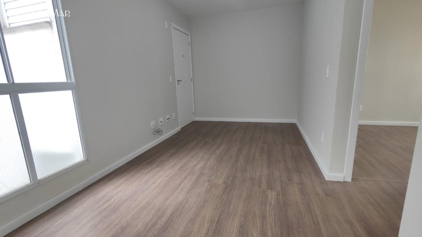 Apartamento à venda com 2 quartos, 43m² - Foto 2