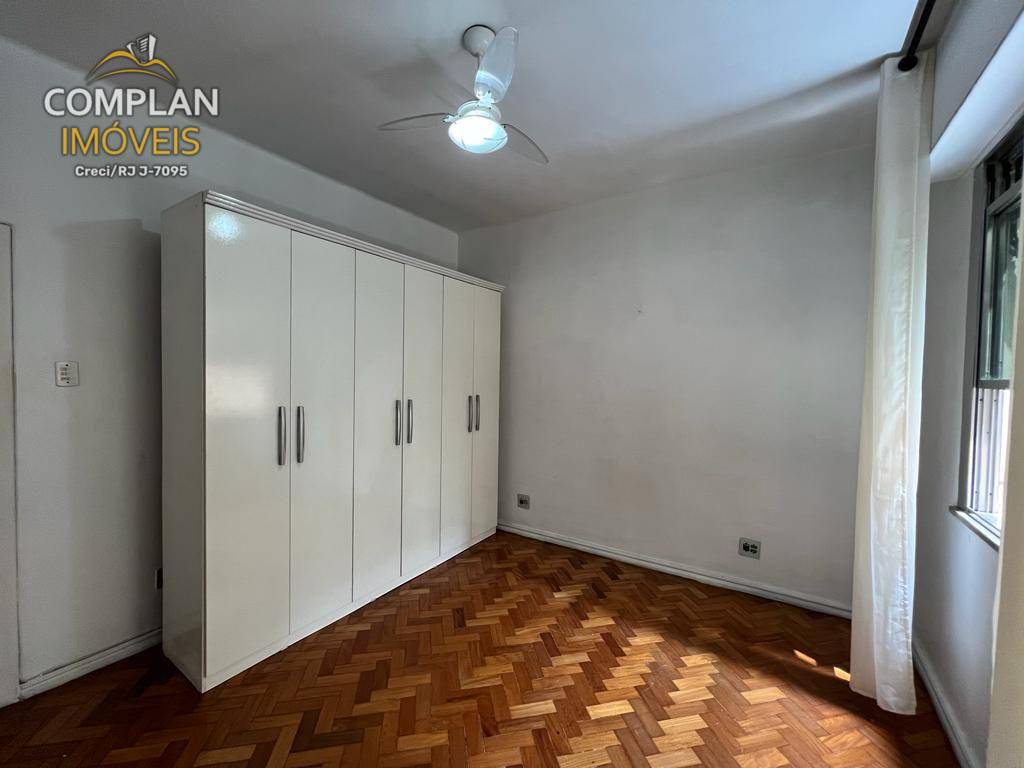 Apartamento à venda com 3 quartos, 160m² - Foto 13