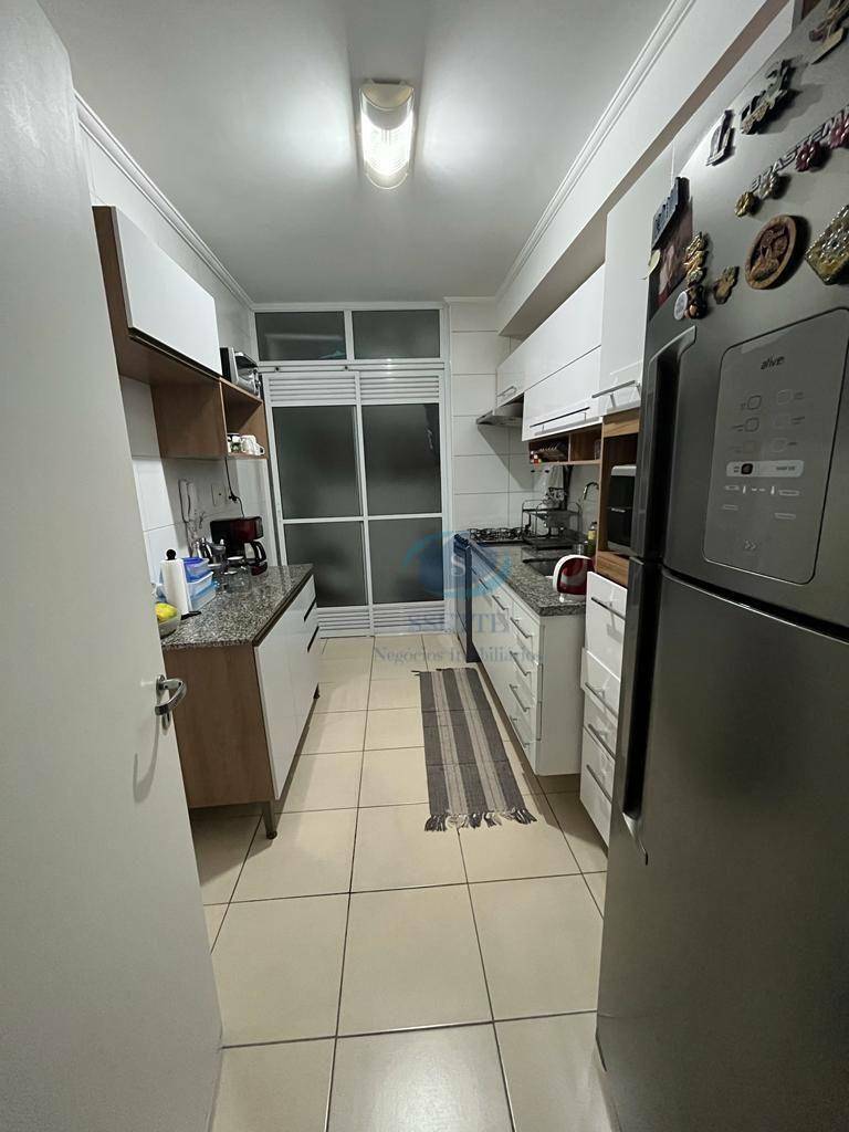 Apartamento à venda com 2 quartos, 69m² - Foto 12