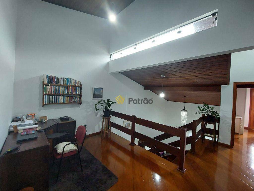 Sobrado à venda com 4 quartos, 333m² - Foto 49