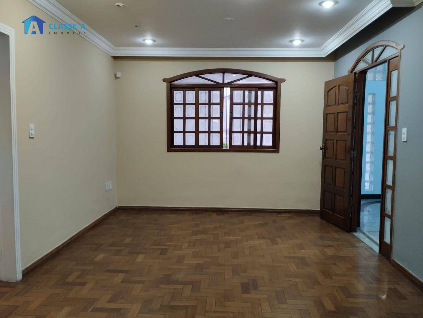 Casa à venda com 3 quartos, 200m² - Foto 18