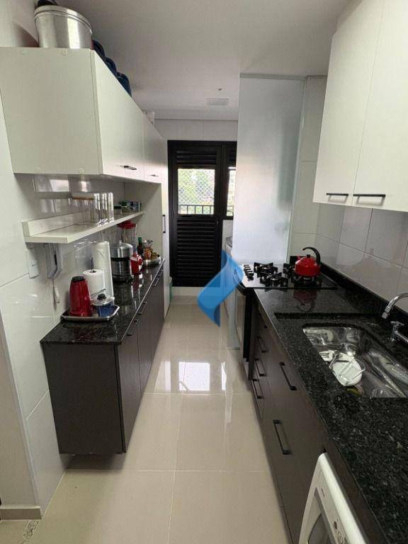 Apartamento à venda com 2 quartos, 69m² - Foto 3