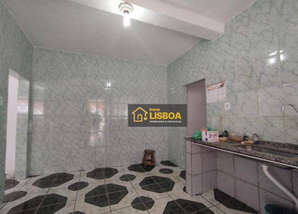 Casa à venda e aluguel com 4 quartos, 180m² - Foto 14