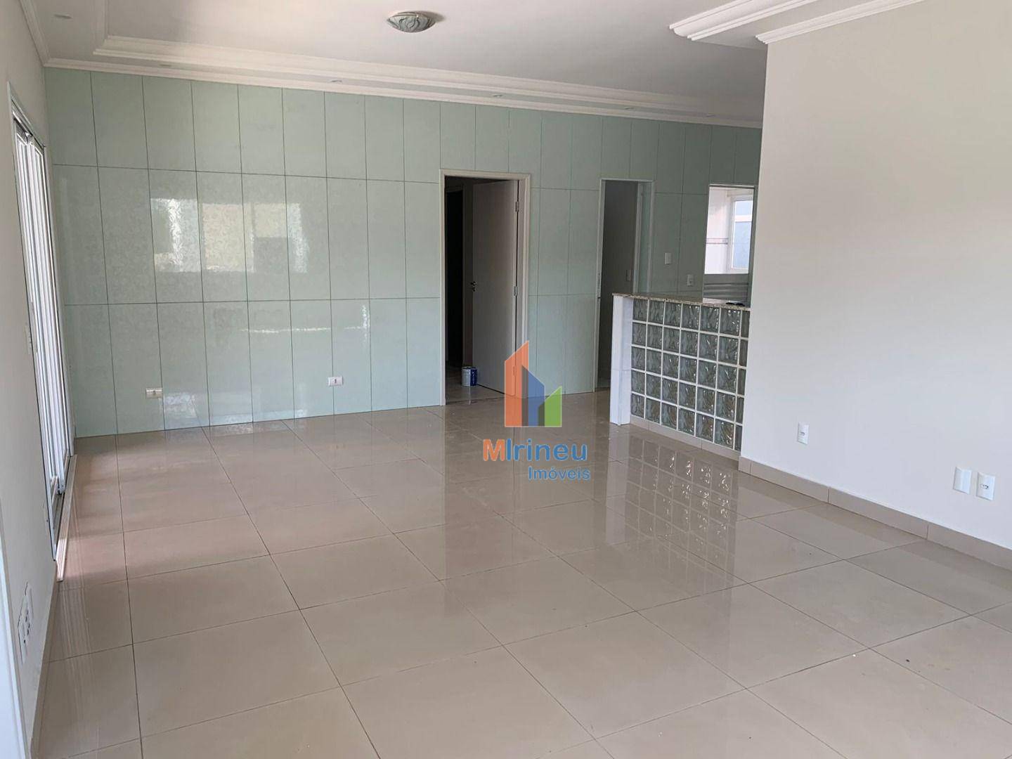 Casa de Condomínio à venda e aluguel com 3 quartos, 220m² - Foto 2