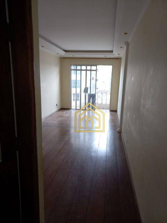 Apartamento à venda com 2 quartos, 80m² - Foto 9