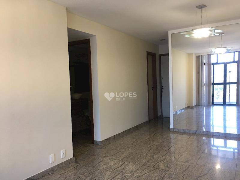 Apartamento à venda com 2 quartos, 67m² - Foto 1