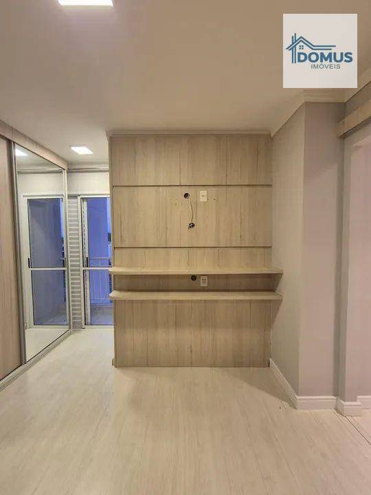 Apartamento à venda com 2 quartos, 63m² - Foto 11