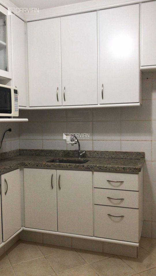 Apartamento à venda com 2 quartos, 62m² - Foto 11