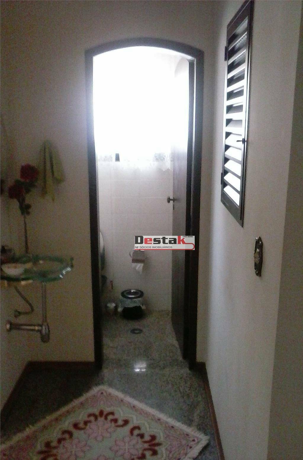 Sobrado à venda com 3 quartos, 200m² - Foto 55