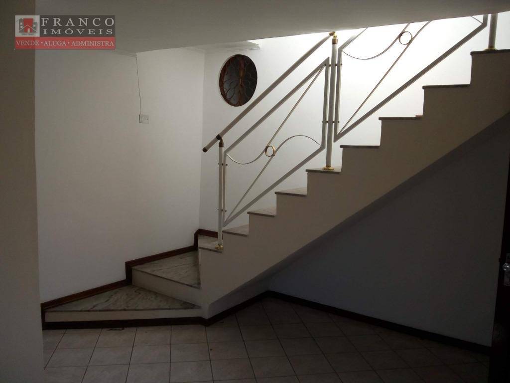 Casa, 4 quartos, 300 m² - Foto 6