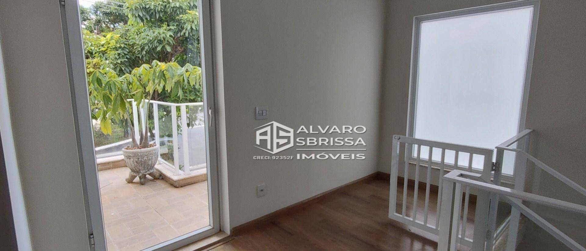 Casa de Condomínio à venda com 4 quartos, 239m² - Foto 10