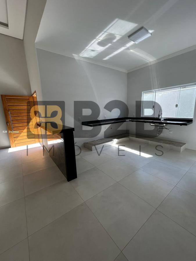 Casa à venda com 3 quartos, 180m² - Foto 11