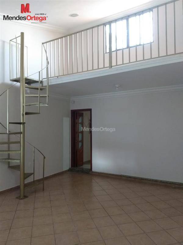 Casa para alugar com 2 quartos, 106m² - Foto 2