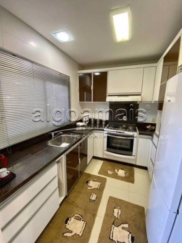 Casa à venda com 4 quartos, 194m² - Foto 16