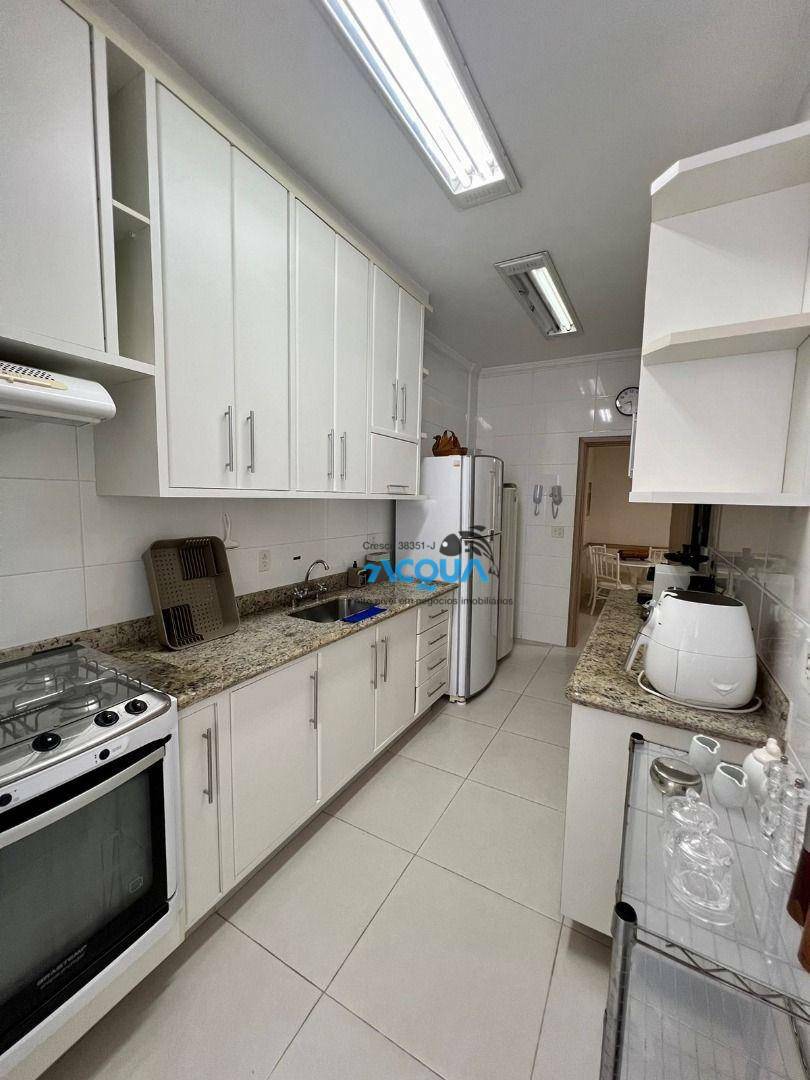 Apartamento à venda com 3 quartos, 148m² - Foto 11