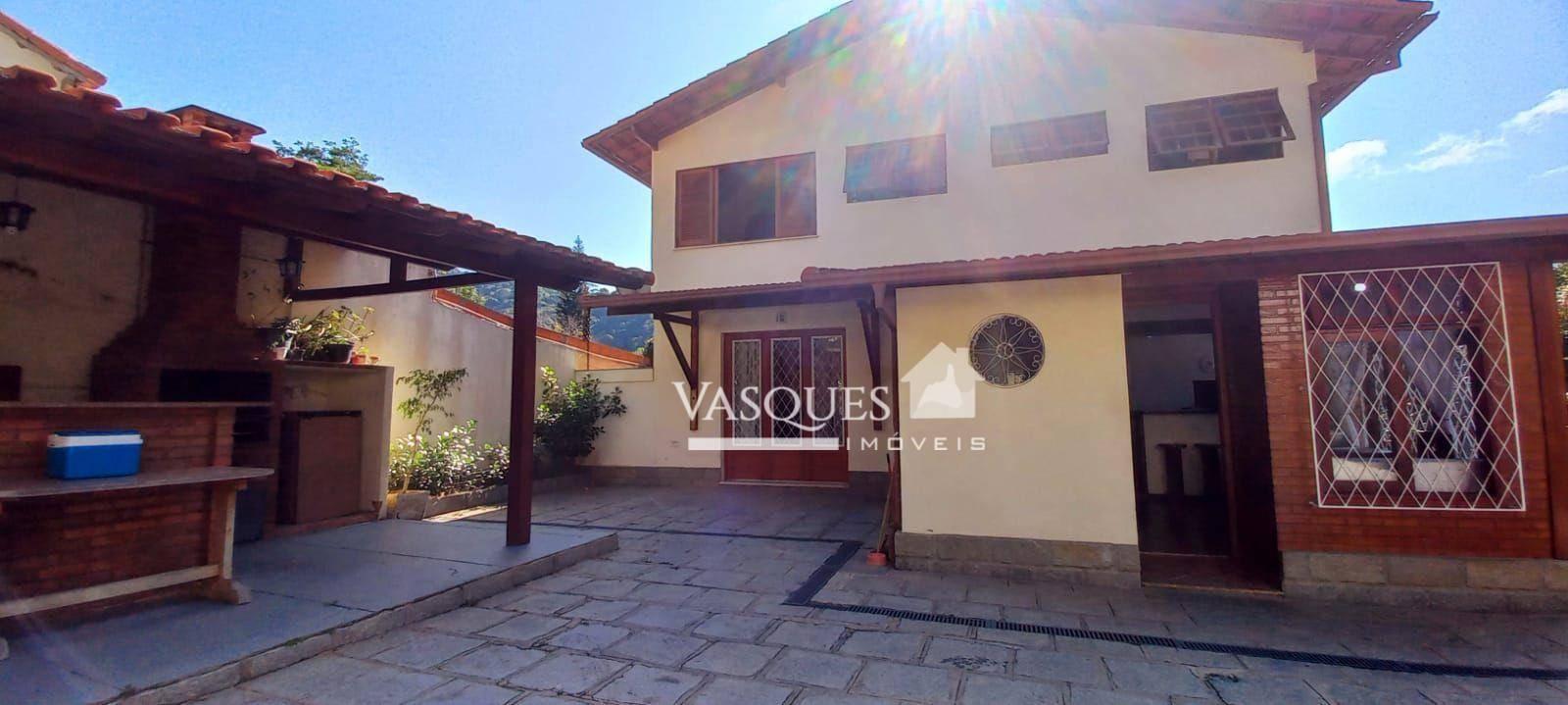 Casa à venda com 3 quartos, 271m² - Foto 14