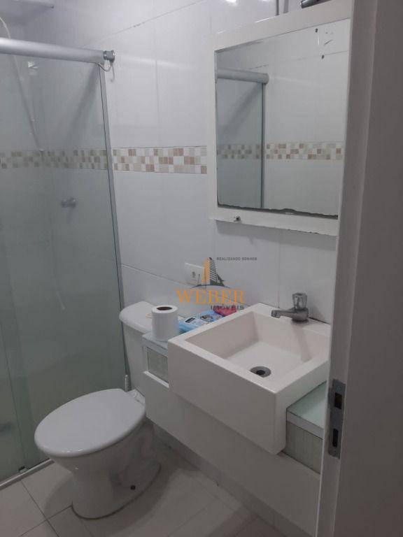 Apartamento para alugar com 2 quartos, 72m² - Foto 42